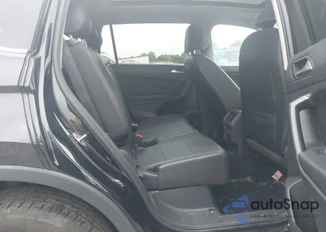 2021 Volkswagen Tiguan 2.0T Se/2.0T Se R-Line Black/2.0T Sel z USA, uszkodzony, nr VIN 3VV2B7AX1MM030328